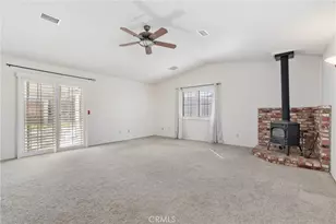 42307 61st St W, Quartz Hill, CA 93535 - Photo 11
