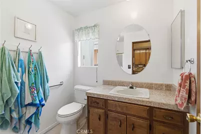 24983 Chestnut Street, Newhall, CA 91321 - Photo 15