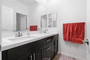 28629 Plume, Saugus, CA 91350 - Photo 57
