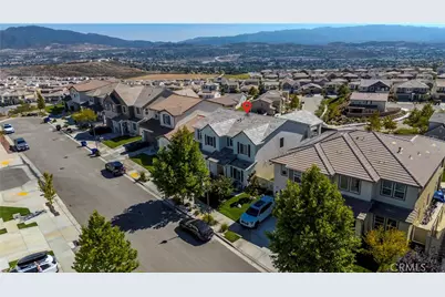 28629 Plume, Saugus, CA 91350 - Photo 69
