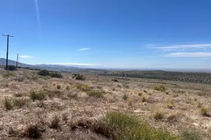 0 200, Llano, CA 93544 - Photo 1