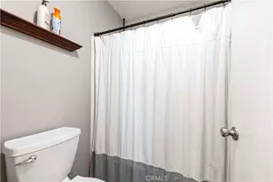 17955 River Cir, Canyon Country, CA 91387 - Photo 25