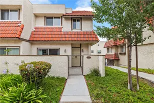 17955 River Cir, Canyon Country, CA 91387 - Photo 3