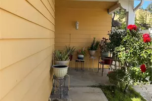 28243 Royal, Castaic, CA 91384 - Photo 3