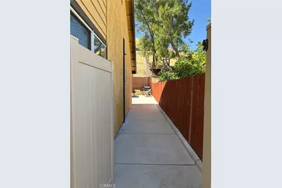 28243 Royal, Castaic, CA 91384 - Photo 17