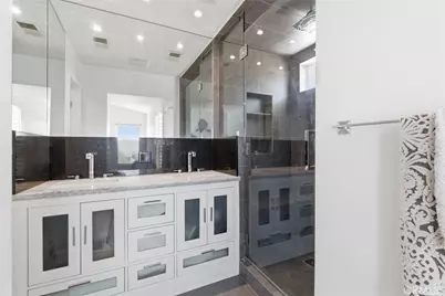 30432 Sunrose, Canyon Country, CA 91387 - Photo 37