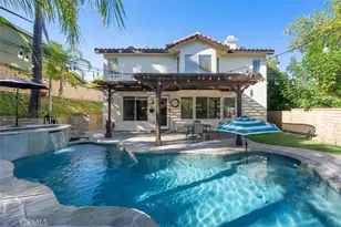 29053 Raintree, Saugus, CA 91390 - Photo 35
