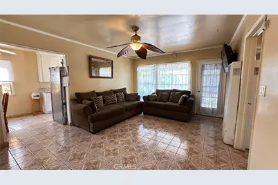 19400 Scroll, Reseda, CA 91335 - Photo 5