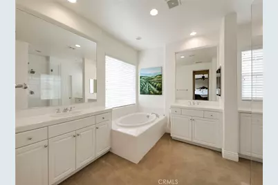 24334 Las Palmas, Valencia, CA 91355 - Photo 11