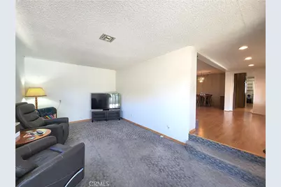 10014 Gaviota, Granada Hills, CA 91343 - Photo 11