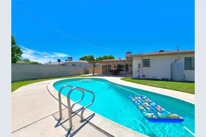 10014 Gaviota, Granada Hills, CA 91343 - Photo 27