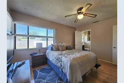 10014 Gaviota, Granada Hills, CA 91343 - Photo 17