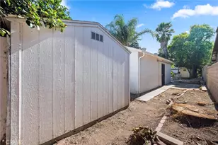 20957 Community St, Canoga Park, CA 91304 - Photo 35