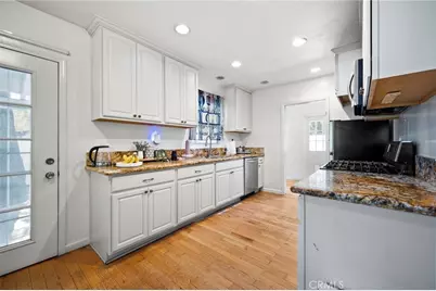 20957 Community Street, Canoga Park, CA 91304 - Photo 9