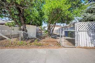 20957 Community St, Canoga Park, CA 91304 - Photo 31