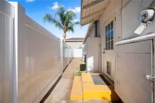 20957 Community St, Canoga Park, CA 91304 - Photo 19