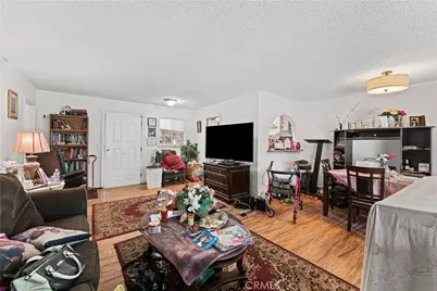 814 W Avenue H7, Lancaster, CA 93534 - Photo 13