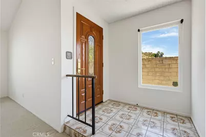 27245 Via Marcia, Saugus, CA 91350 - Photo 5
