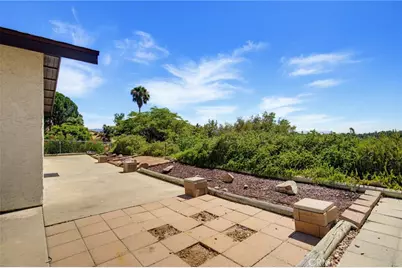 27245 Via Marcia, Saugus, CA 91350 - Photo 31