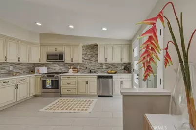 3675 Ventura Canyon, Sherman Oaks, CA 91423 - Photo 23