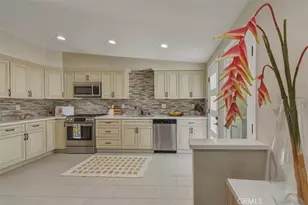 3675 Ventura Canyon, Sherman Oaks, CA 91423 - Photo 23