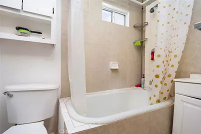 905 Q Street, Bakersfield, CA 93304 - Photo 9