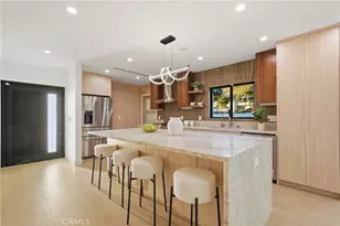 21407 Mulholland Dr, Woodland Hills, CA 91364 - Photo 1