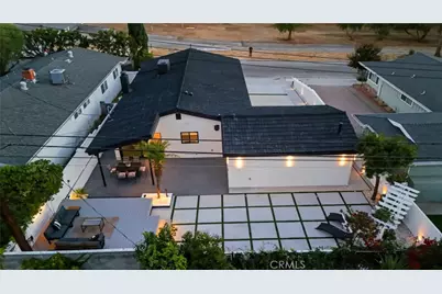 21407 Mulholland Drive, Woodland Hills, CA 91364 - Photo 49