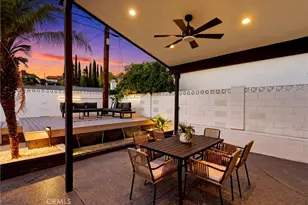 21407 Mulholland Dr, Woodland Hills, CA 91364 - Photo 41