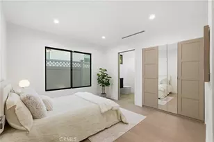 21407 Mulholland Dr, Woodland Hills, CA 91364 - Photo 21