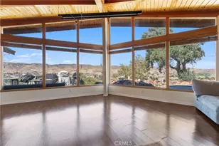8734 Vientos, Leona Valley, CA 93551 - Photo 17