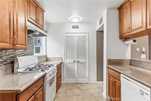 15113 Saticoy Street, Van Nuys, CA 91405 - Photo 9
