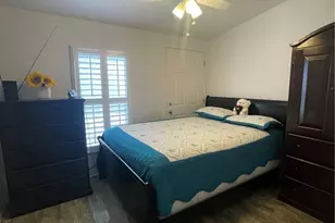 7560 Woodman Pl, Van Nuys, CA 91405 - Photo 13