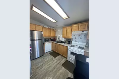 7560 Woodman Place #64, Van Nuys, CA 91405 - Photo 11
