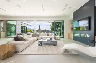 17977 Medley Dr, Encino, CA 91316 - Photo 11
