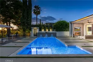 17977 Medley Dr, Encino, CA 91316 - Photo 47