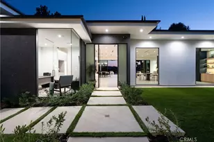 17977 Medley Dr, Encino, CA 91316 - Photo 7