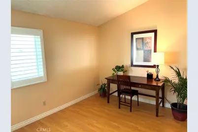 19946 Ave Of The Oaks, Newhall, CA 91321 - Photo 29