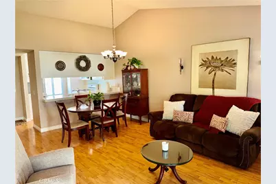 19946 Ave Of The Oaks, Newhall, CA 91321 - Photo 7
