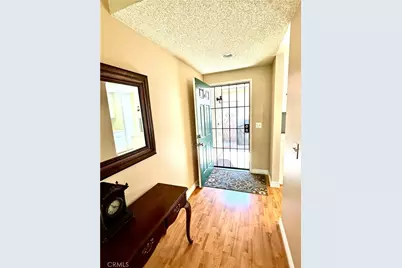 19946 Ave Of The Oaks, Newhall, CA 91321 - Photo 43