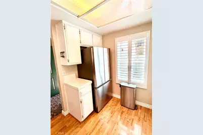 19946 Ave Of The Oaks, Newhall, CA 91321 - Photo 15