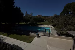 19946 Ave Of The Oaks, Newhall, CA 91321 - Photo 59