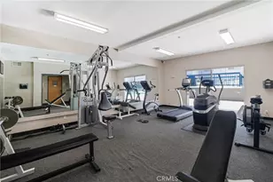 300 N El Molino, Pasadena, CA 91101 - Photo 27