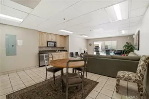 300 N El Molino, Pasadena, CA 91101 - Photo 25