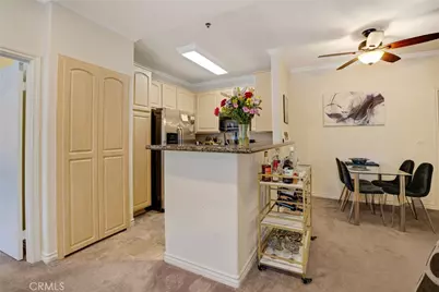 300 N El Molino #215, Pasadena, CA 91101 - Photo 11