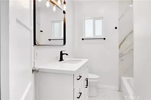 7032 Penfield Ave, Winnetka, CA 91306 - Photo 17