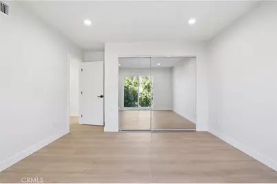 10526 Balcom St, Granada Hills, CA 91344 - Photo 37