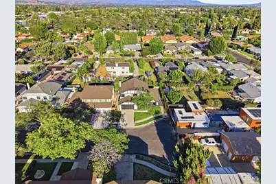 10526 Balcom St, Granada Hills, CA 91344 - Photo 45