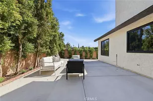 10526 Balcom St, Granada Hills, CA 91344 - Photo 49