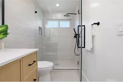 10526 Balcom St, Granada Hills, CA 91344 - Photo 43
